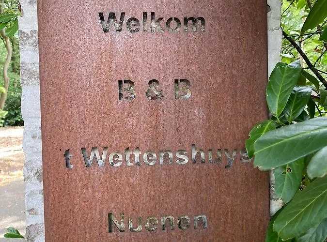 't Wettenshuys Bed & Breakfast 3*